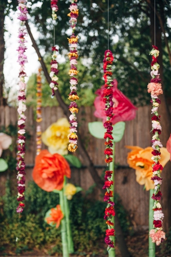 DIY Eclectic Backyard Floating Hanging Carnation Floral Wedding Display