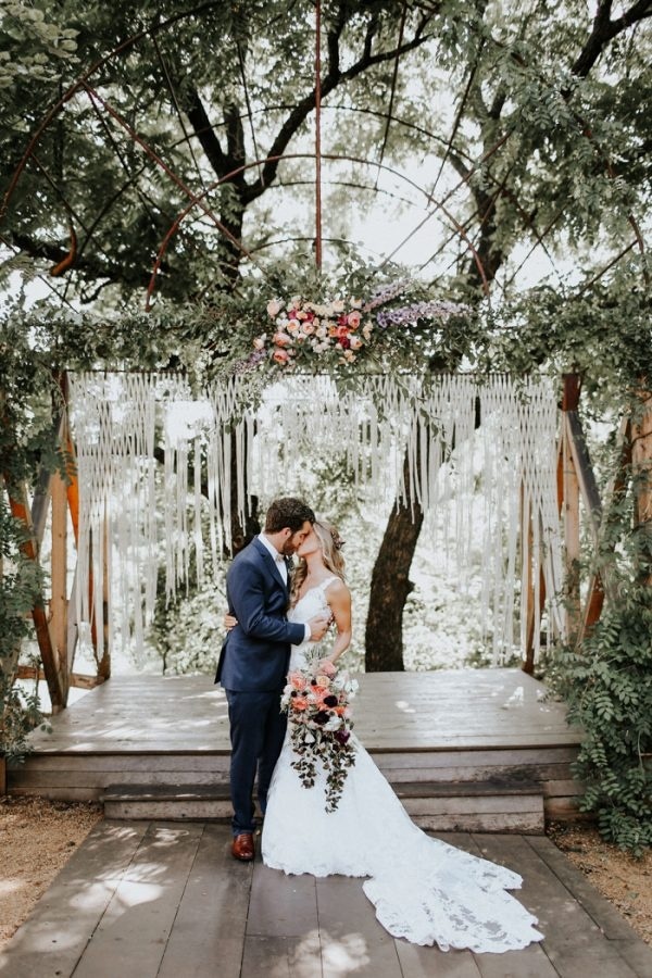 Fall Wedding Seamlessly Blends Bold and Soft Styles Ceremony Inspiration
