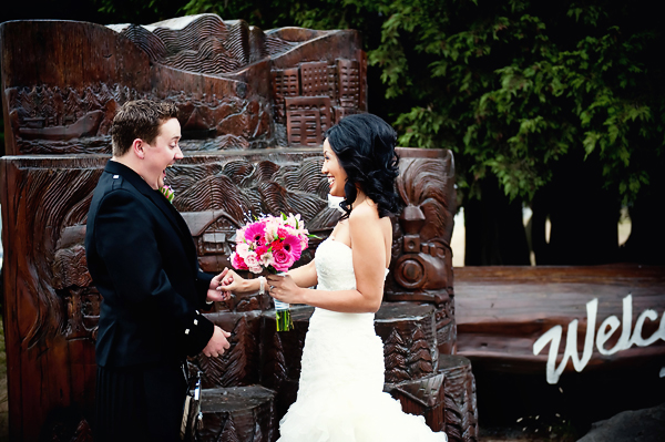 beautifully captured first look wedding moment - phenomenal wedding photography by Canadian based wedding photographer Sakura Photography beautifully captured first look wedding moment - phenomenal wedding photography by Canadian based wedding photographer Sakura Photography