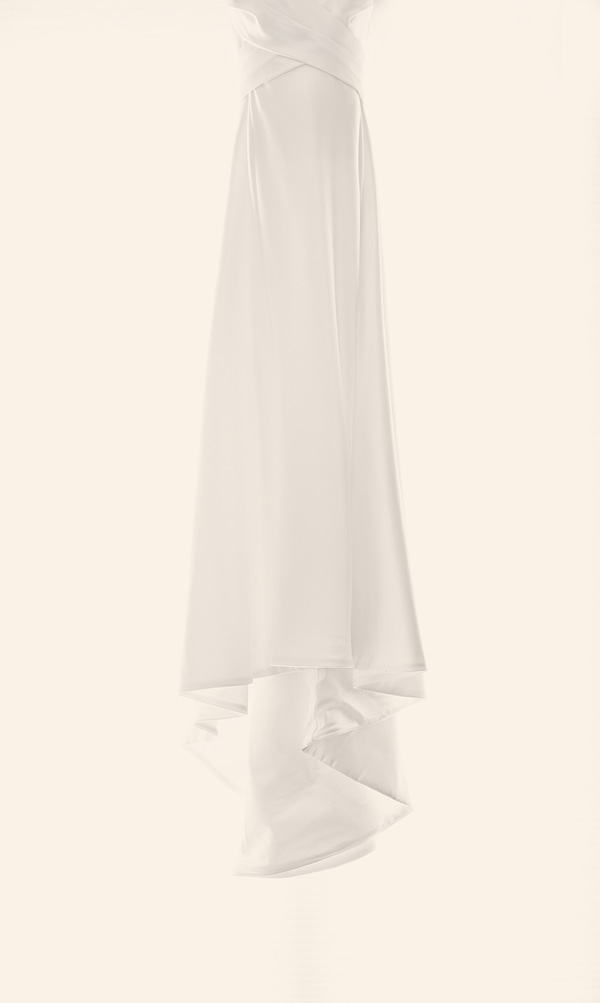 gorgeous wedding dress photo by Denver based wedding Otto Schulze Photographers | junebugweddings.com gorgeous wedding dress photo by Denver based wedding Otto Schulze Photographers | junebugweddings.com