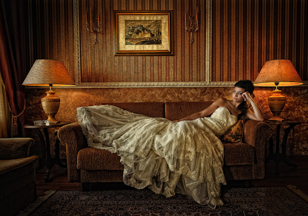 distinctive wedding portrait by Greek wedding photographer Nik Pekridis of Photopek distinctive wedding portrait by Greek wedding photographer Nik Pekridis of Photopek