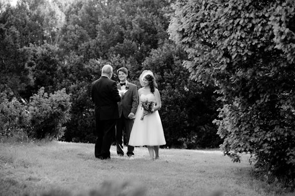 colorful and intimate elopement wedding, photos by top wedding photographer Kelly Lorenz Imagery | via junebugweddings.com colorful and intimate elopement wedding, photos by top wedding photographer Kelly Lorenz Imagery | via junebugweddings.com