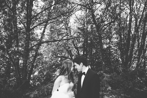 elegant backyard Oregon wedding, photos by Sean Flanigan Photography | junebugweddings.com elegant backyard Oregon wedding, photos by Sean Flanigan Photography | junebugweddings.com