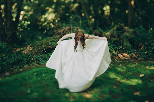 elegant backyard Oregon wedding, photos by Sean Flanigan Photography | junebugweddings.com elegant backyard Oregon wedding, photos by Sean Flanigan Photography | junebugweddings.com