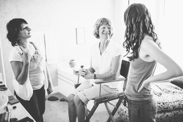 elegant backyard Oregon wedding, photos by Sean Flanigan Photography | junebugweddings.com elegant backyard Oregon wedding, photos by Sean Flanigan Photography | junebugweddings.com