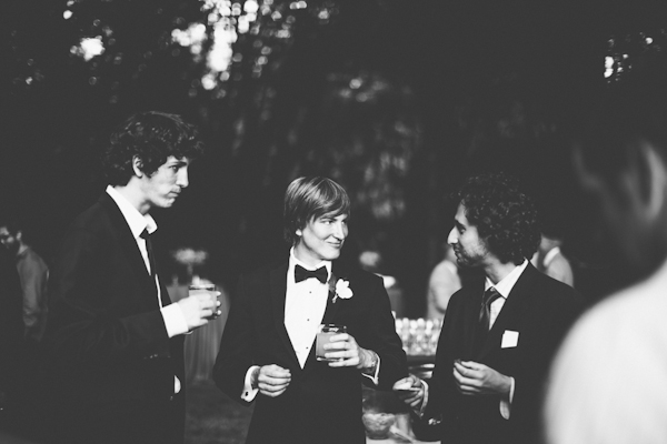 elegant backyard Oregon wedding, photos by Sean Flanigan Photography | junebugweddings.com elegant backyard Oregon wedding, photos by Sean Flanigan Photography | junebugweddings.com