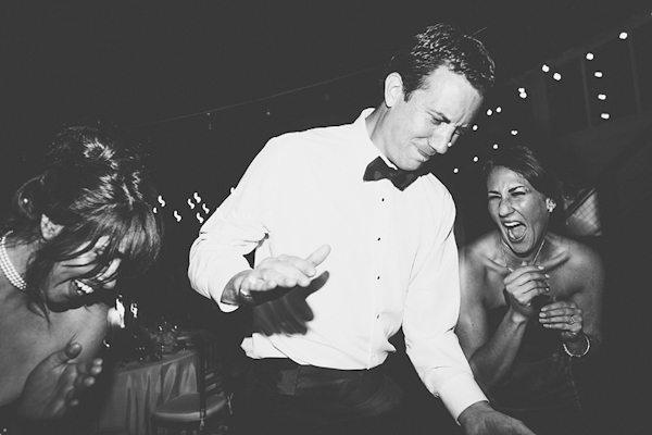 elegant backyard Oregon wedding, photos by Sean Flanigan Photography | junebugweddings.com elegant backyard Oregon wedding, photos by Sean Flanigan Photography | junebugweddings.com
