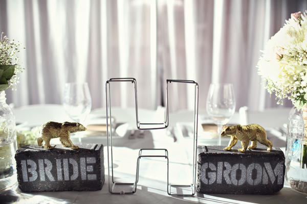 Fun, playful and modern wedding, photos by top Chicago wedding photographers The Rasers | via junebugweddings.com Fun, playful and modern wedding, photos by top Chicago wedding photographers The Rasers | via junebugweddings.com