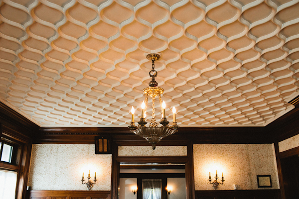 gorgeous minnesota fall wedding at the gale mansion - photos by top minnesota based wedding photographer Gene Pease gorgeous minnesota fall wedding at the gale mansion - photos by top minnesota based wedding photographer Gene Pease
