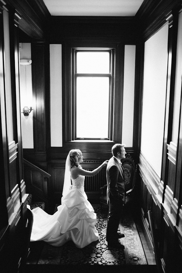gorgeous minnesota fall wedding at the gale mansion - photos by top minnesota based wedding photographer Gene Pease gorgeous minnesota fall wedding at the gale mansion - photos by top minnesota based wedding photographer Gene Pease