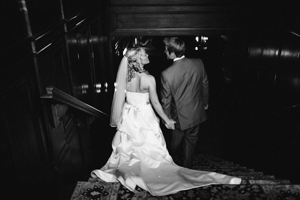 gorgeous minnesota fall wedding at the gale mansion - photos by top minnesota based wedding photographer Gene Pease gorgeous minnesota fall wedding at the gale mansion - photos by top minnesota based wedding photographer Gene Pease