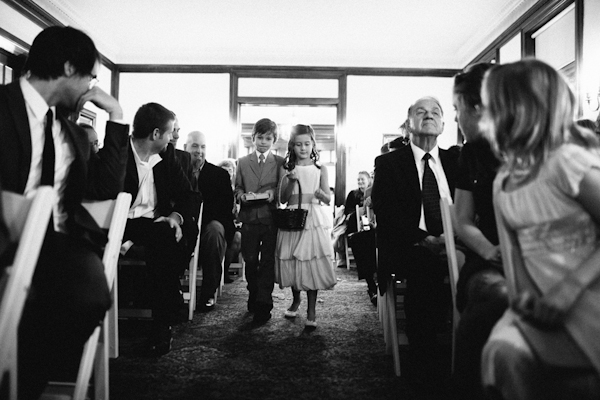 gorgeous minnesota fall wedding at the gale mansion - photos by top minnesota based wedding photographer Gene Pease gorgeous minnesota fall wedding at the gale mansion - photos by top minnesota based wedding photographer Gene Pease