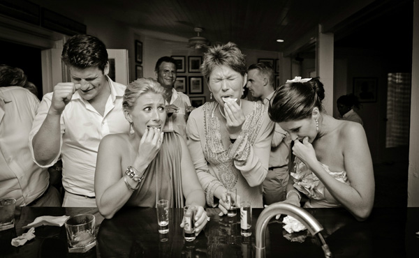 hilarious wedding reception photo by Brian Dorsey Studios | via junebugweddings.com hilarious wedding reception photo by Brian Dorsey Studios | via junebugweddings.com