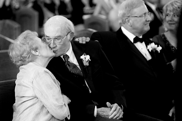Creative wedding photo by top Chicago wedding photographer Wirken Photography | via junebugweddings.com Creative wedding photo by top Chicago wedding photographer Wirken Photography | via junebugweddings.com