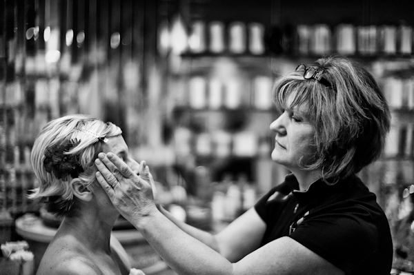  - intimate-broadmoor-hotel-wedding-photo-collection-from-hardy-klahold-03