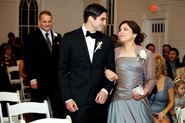 classic, casually elegant wedding at Mercury Hall, Austin, Texas - photos by top Austin based wedding photographer Ashley Garmon classic, casually elegant wedding at Mercury Hall, Austin, Texas - photos by top Austin based wedding photographer Ashley Garmon