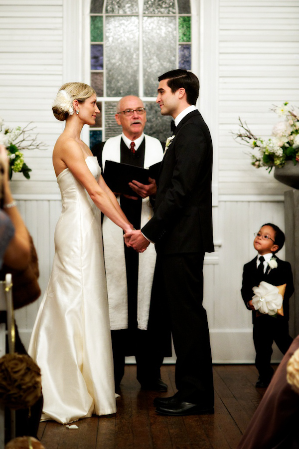 classic, casually elegant wedding at Mercury Hall, Austin, Texas - photos by top Austin based wedding photographer Ashley Garmon classic, casually elegant wedding at Mercury Hall, Austin, Texas - photos by top Austin based wedding photographer Ashley Garmon