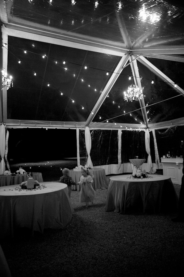 classic, casually elegant wedding at Mercury Hall, Austin, Texas - photos by top Austin based wedding photographer Ashley Garmon classic, casually elegant wedding at Mercury Hall, Austin, Texas - photos by top Austin based wedding photographer Ashley Garmon