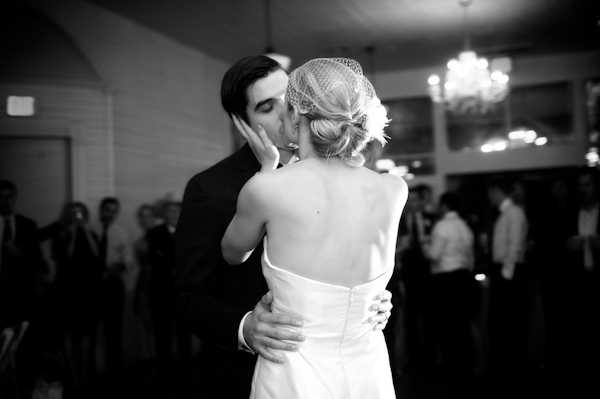 classic, casually elegant wedding at Mercury Hall, Austin, Texas - photos by top Austin based wedding photographer Ashley Garmon classic, casually elegant wedding at Mercury Hall, Austin, Texas - photos by top Austin based wedding photographer Ashley Garmon