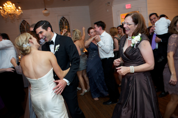 classic, casually elegant wedding at Mercury Hall, Austin, Texas - photos by top Austin based wedding photographer Ashley Garmon classic, casually elegant wedding at Mercury Hall, Austin, Texas - photos by top Austin based wedding photographer Ashley Garmon