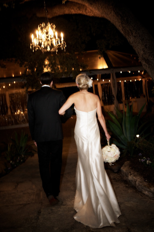 classic, casually elegant wedding at Mercury Hall, Austin, Texas - photos by top Austin based wedding photographer Ashley Garmon classic, casually elegant wedding at Mercury Hall, Austin, Texas - photos by top Austin based wedding photographer Ashley Garmon