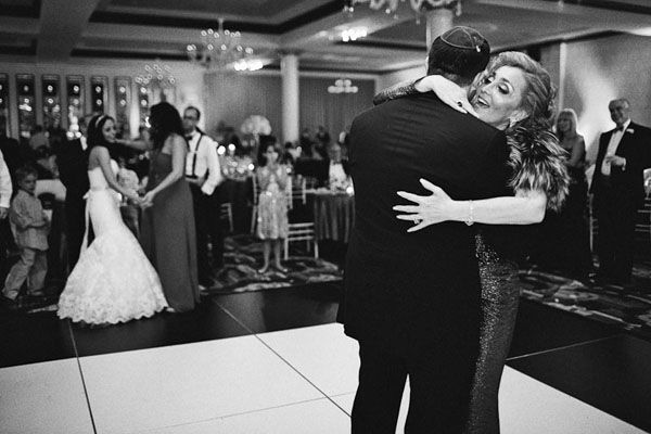 Vie ballroom wedding Philadelphia – photos by top Philadelphia based wedding photographer Pat Furey Vie ballroom wedding Philadelphia – photos by top Philadelphia based wedding photographer Pat Furey