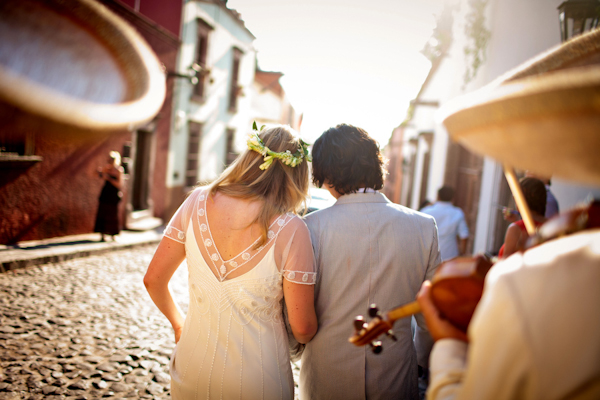 gorgeous modern wedding photography by award-winning San Diego-based destination wedding photographer Brett Butterstein | Junebug Weddings gorgeous modern wedding photography by award-winning San Diego-based destination wedding photographer Brett Butterstein | Junebug Weddings