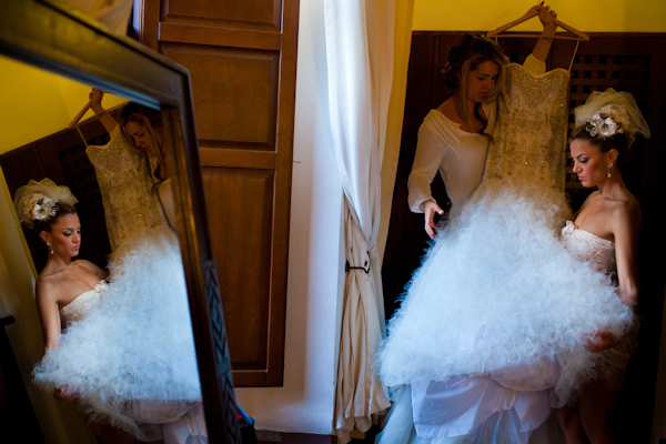 gorgeous modern wedding photography by award-winning San Diego-based destination wedding photographer Brett Butterstein | Junebug Weddings gorgeous modern wedding photography by award-winning San Diego-based destination wedding photographer Brett Butterstein | Junebug Weddings