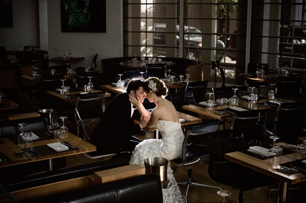 distinctive wedding photo by top LA based destination wedding photographer Roberto Valenzuela distinctive wedding photo by top LA based destination wedding photographer Roberto Valenzuela