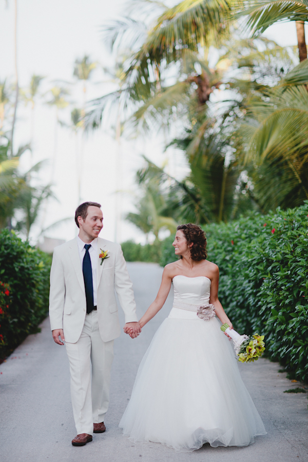 tropical destination resort wedding - Punta Cana, Dominican Republic - photos by Michigan based wedding photographers Bryan and Mae tropical destination resort wedding - Punta Cana, Dominican Republic - photos by Michigan based wedding photographers Bryan and Mae