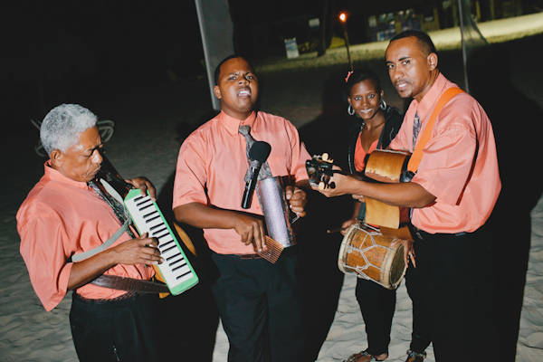 tropical destination resort wedding - Punta Cana, Dominican Republic - photos by Michigan based wedding photographers Bryan and Mae tropical destination resort wedding - Punta Cana, Dominican Republic - photos by Michigan based wedding photographers Bryan and Mae