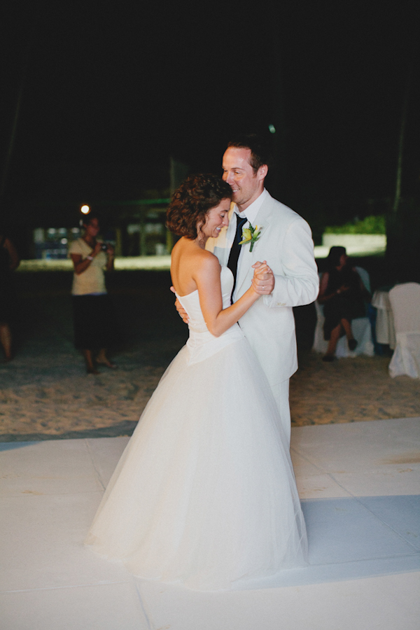 tropical destination resort wedding - Punta Cana, Dominican Republic - photos by Michigan based wedding photographers Bryan and Mae tropical destination resort wedding - Punta Cana, Dominican Republic - photos by Michigan based wedding photographers Bryan and Mae