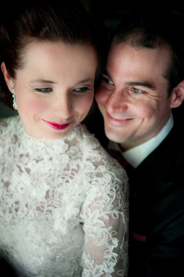 red and black glamorous and vintage inspired wedding, photos by Davina and Daniel | via junebugweddings.com red and black glamorous and vintage inspired wedding, photos by Davina and Daniel | via junebugweddings.com