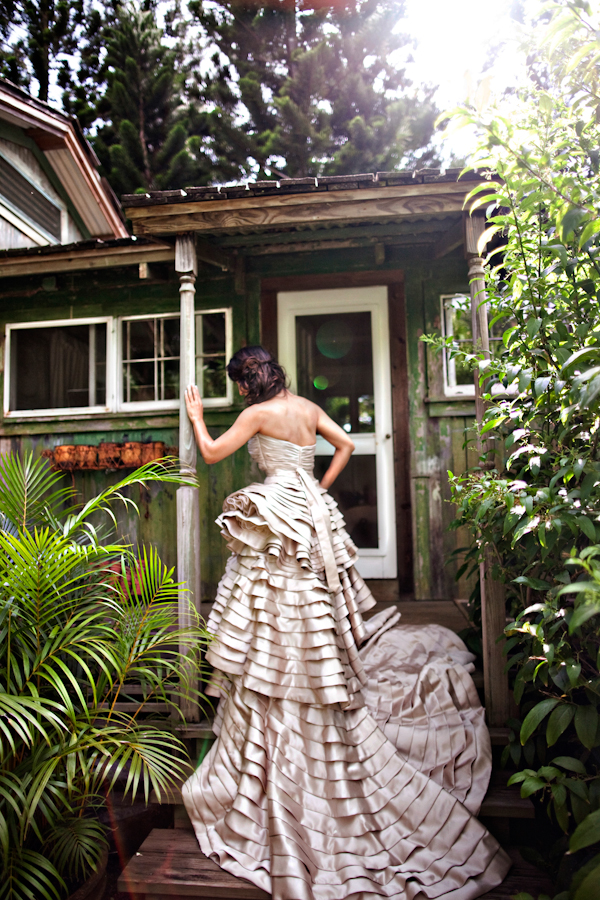 Romantic and organic Maui wedding photos by top wedding photographer Joy Marie Photography | via junebugweddings.com Romantic and organic Maui wedding photos by top wedding photographer Joy Marie Photography | via junebugweddings.com