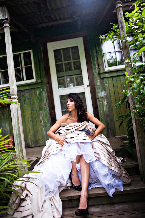 Romantic and organic Maui wedding photos by top wedding photographer Joy Marie Photography | via junebugweddings.com Romantic and organic Maui wedding photos by top wedding photographer Joy Marie Photography | via junebugweddings.com