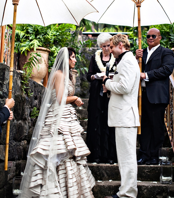 Romantic and organic Maui wedding photos by top wedding photographer Joy Marie Photography | via junebugweddings.com Romantic and organic Maui wedding photos by top wedding photographer Joy Marie Photography | via junebugweddings.com