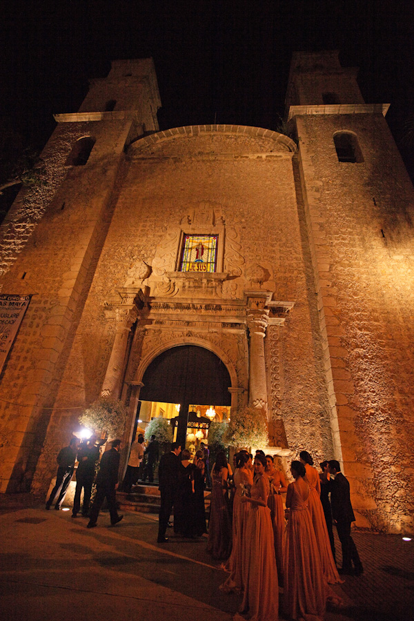 romantic and traditional wedding in Yucatan Mexico, photographed by top wedding photographer Elizabeth Medina | junebugweddings.com romantic and traditional wedding in Yucatan Mexico, photographed by top wedding photographer Elizabeth Medina | junebugweddings.com