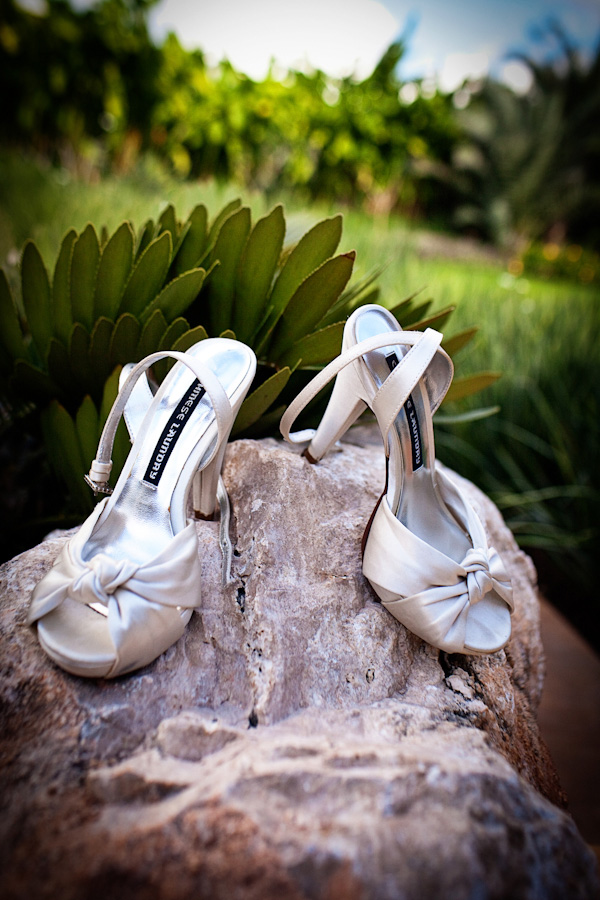 romantic and traditional wedding in Yucatan Mexico, photographed by top wedding photographer Elizabeth Medina | junebugweddings.com romantic and traditional wedding in Yucatan Mexico, photographed by top wedding photographer Elizabeth Medina | junebugweddings.com