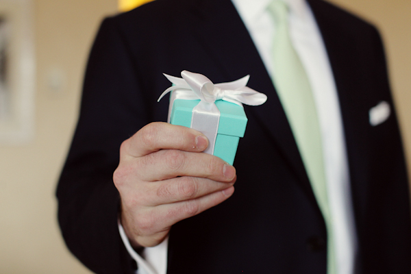 gorgeous pink and green spring wedding at Bubby's Brooklyn, NYC - photos by top Philadelphia-based wedding photographer Alison Conklin on Junebug Weddings gorgeous pink and green spring wedding at Bubby's Brooklyn, NYC - photos by top Philadelphia-based wedding photographer Alison Conklin on Junebug Weddings