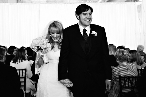 charming and sweet wedding at Seattle's Future of Flight museum, photographed by top Seattle wedding photographer Jenny Jimenez charming and sweet wedding at Seattle's Future of Flight museum, photographed by top Seattle wedding photographer Jenny Jimenez