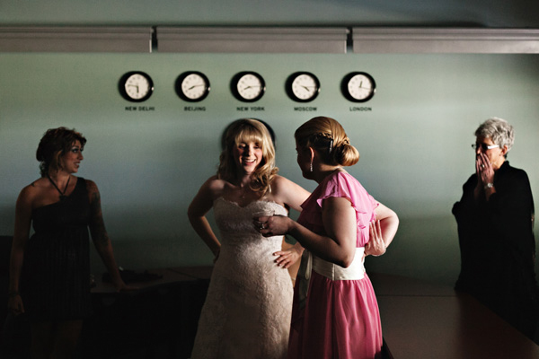 charming and sweet wedding at Seattle's Future of Flight museum, photographed by top Seattle wedding photographer Jenny Jimenez charming and sweet wedding at Seattle's Future of Flight museum, photographed by top Seattle wedding photographer Jenny Jimenez