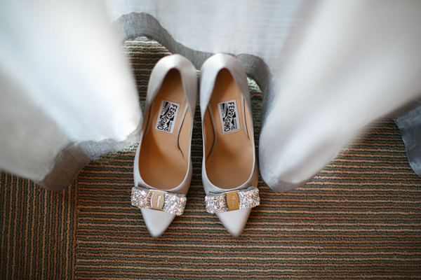 elegant black tie wedding at Sanctuary Camelback Mountain in Arizona with photos by Jennifer Bowen Photography | junebugweddings.com elegant black tie wedding at Sanctuary Camelback Mountain in Arizona with photos by Jennifer Bowen Photography | junebugweddings.com