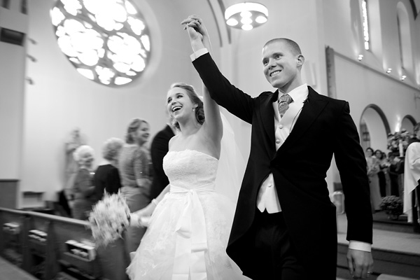 warm and joyful wedding, with photos by Daniel Moyer Photography | via junebugweddings.com warm and joyful wedding with photos by Daniel Moyer Photography | via junebugweddings.com