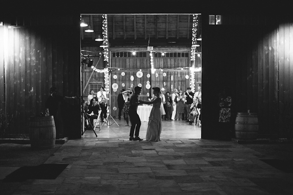 vintage colorful wedding at The Windmill Winery in Arizona with photos by Ventola Photography | junebugweddings.com vintage colorful wedding at The Windmill Winery in Arizona with photos by Ventola Photography | junebugweddings.com