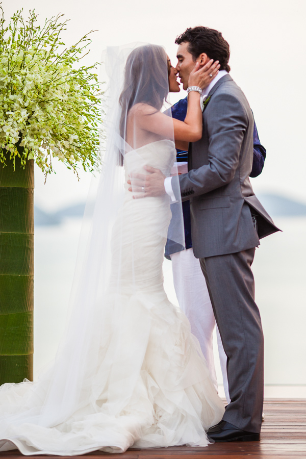 colorful and joyful wedding in Phuket, Thailand with photos by Julian Wainwright Weddings | via junebugweddings.com colorful and joyful wedding in Phuket, Thailand with photos by Julian Wainwright Weddings | via junebugweddings.com