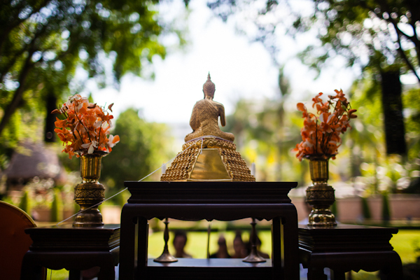 colorful and joyful wedding in Phuket, Thailand with photos by Julian Wainwright Weddings | via junebugweddings.com colorful and joyful wedding in Phuket, Thailand with photos by Julian Wainwright Weddings | via junebugweddings.com
