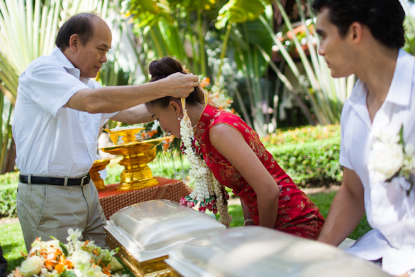 colorful and joyful wedding in Phuket, Thailand with photos by Julian Wainwright Weddings | via junebugweddings.com colorful and joyful wedding in Phuket, Thailand with photos by Julian Wainwright Weddings | via junebugweddings.com