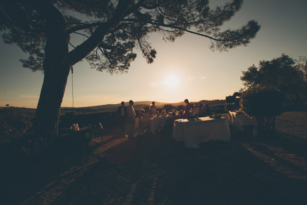 wedding photo by Alessandro and Veronica Roncaglione | via junebugweddings.com wedding photo by Alessandro and
Veronica Roncaglione | via junebugweddings.com