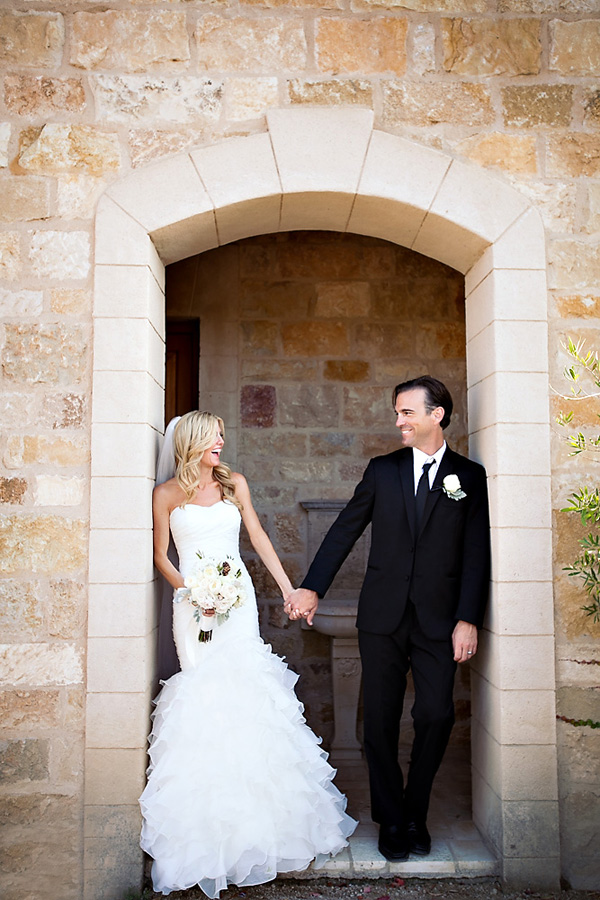 wedding photo by Ashleigh Taylor Photography | via junebugweddings.com wedding photo by Ashleigh Taylor Photography | via junebugweddings.com