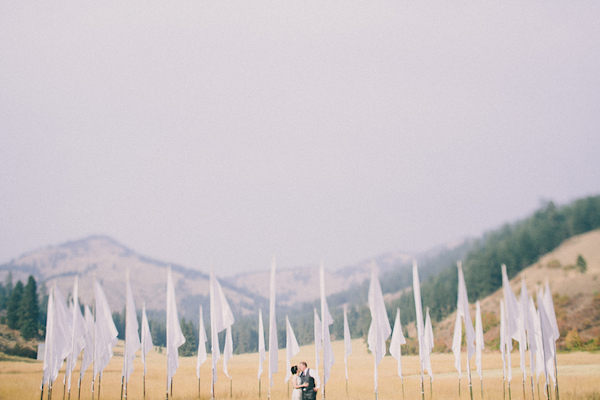 wedding photo by Portland, Oregon and Seattle, Washington based Ryan Flynn Photography | via junebugweddings.com wedding photo by Portland, Oregon and Seattle, Washington based Ryan Flynn Photography | via junebugweddings.com